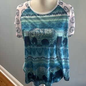Women's New Directions Blue/Aqua elephant design Short Sleeve Nwt Top Size XL